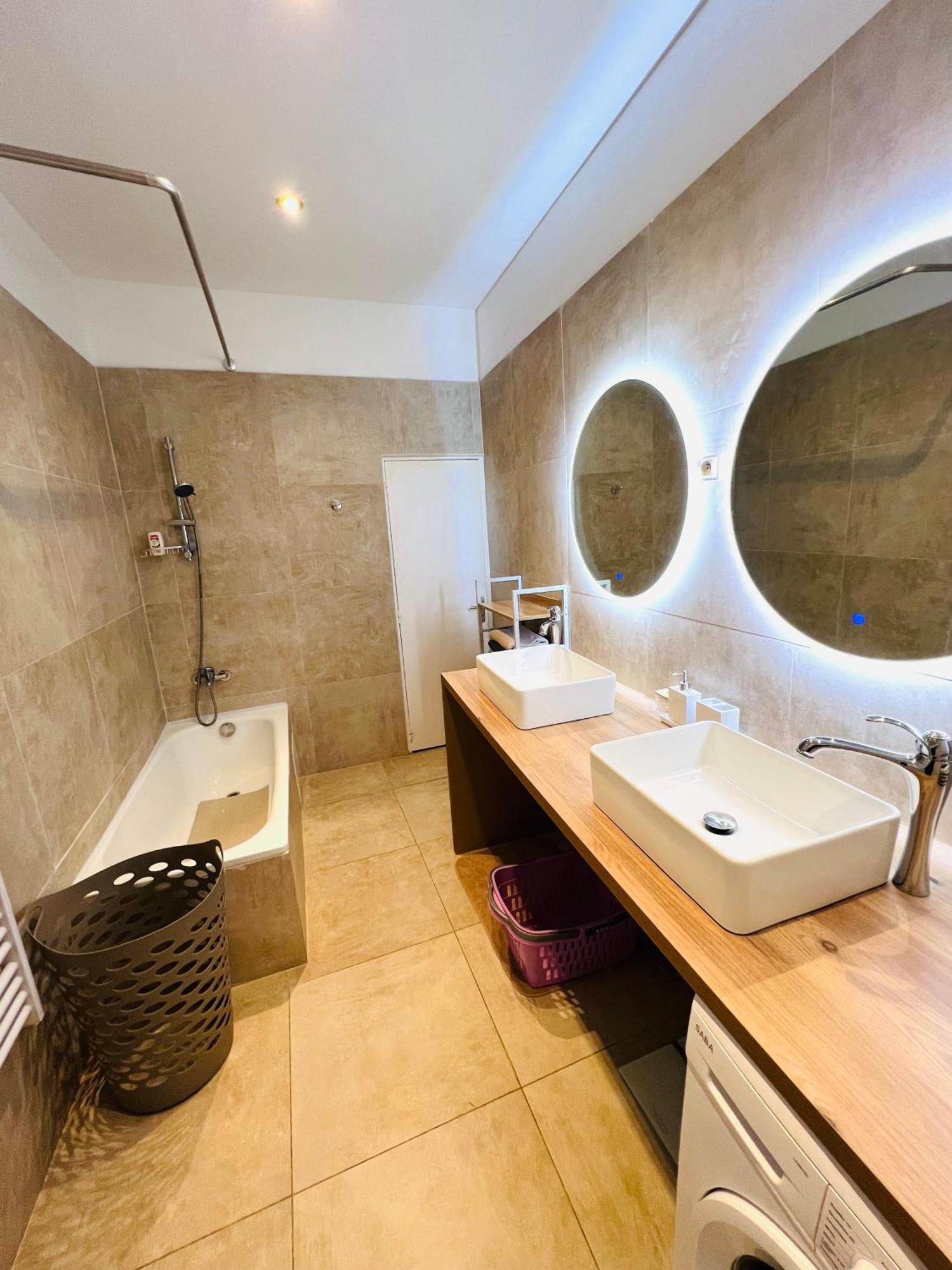 Le Theatro Appartement Orange  Buitenkant foto